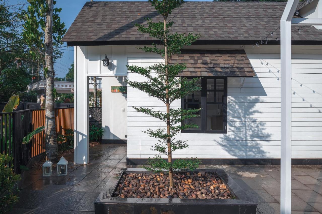The Little Acres Cherai Vypin エクステリア 写真